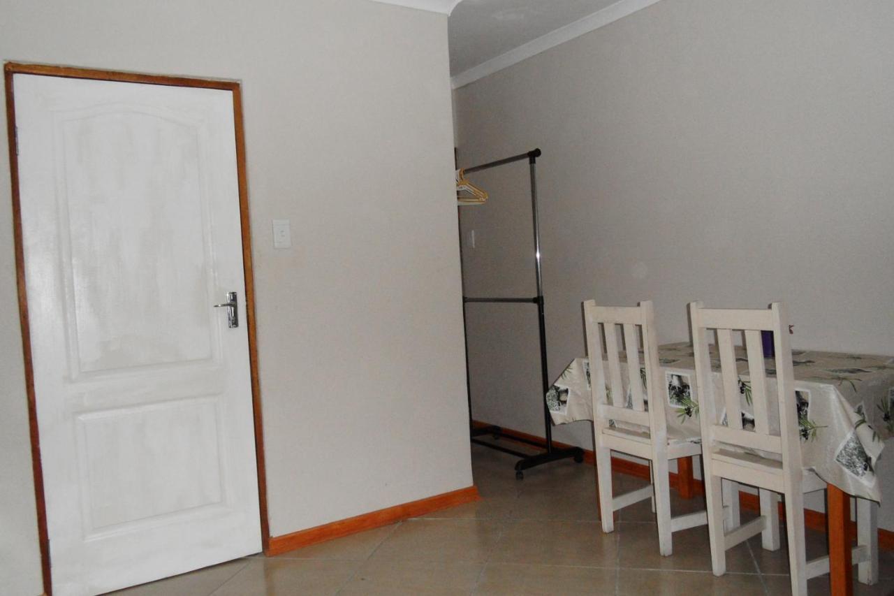 Apartamento Garden Wing Upington Exterior foto